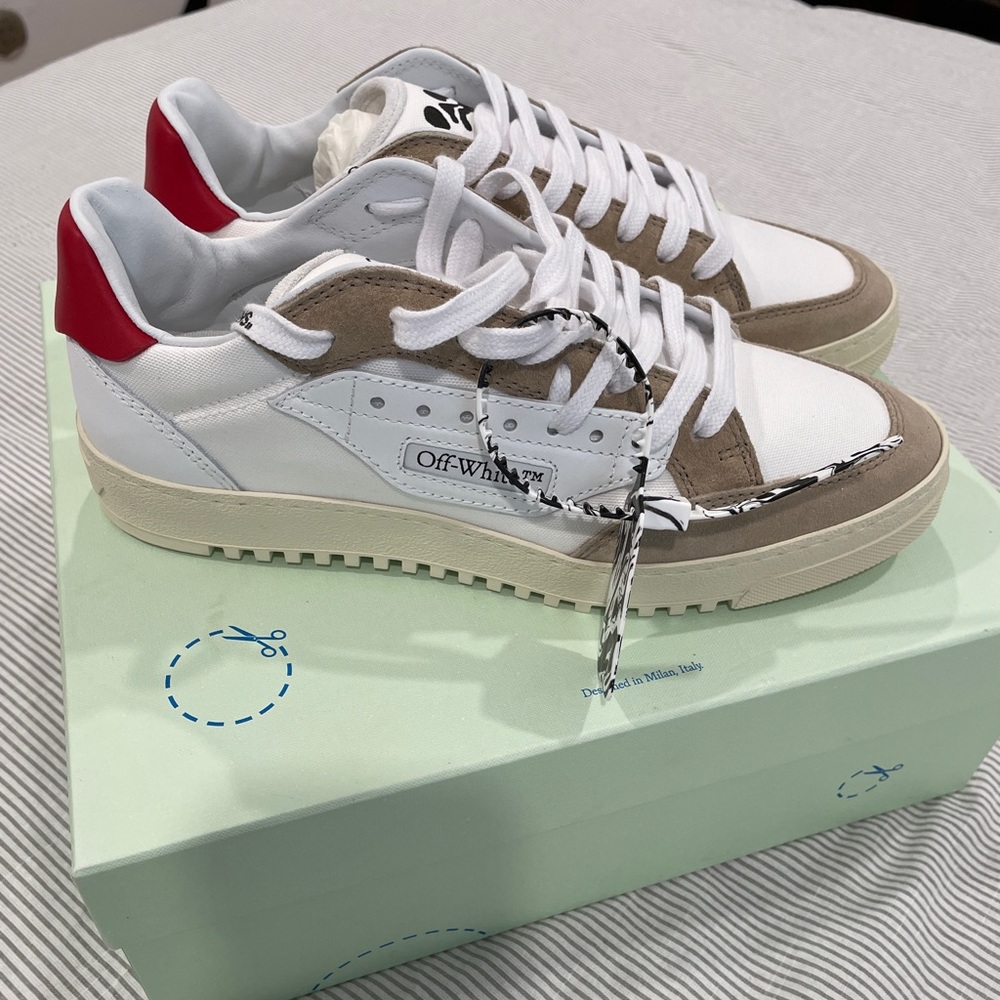 Off-White